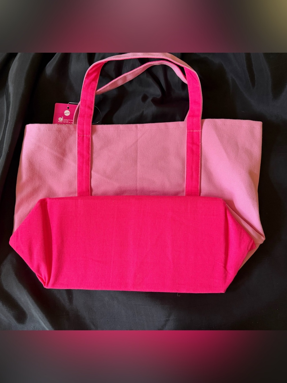 NWT FAO Schwarz Barbie Tote Bag - Picture 2 of 7